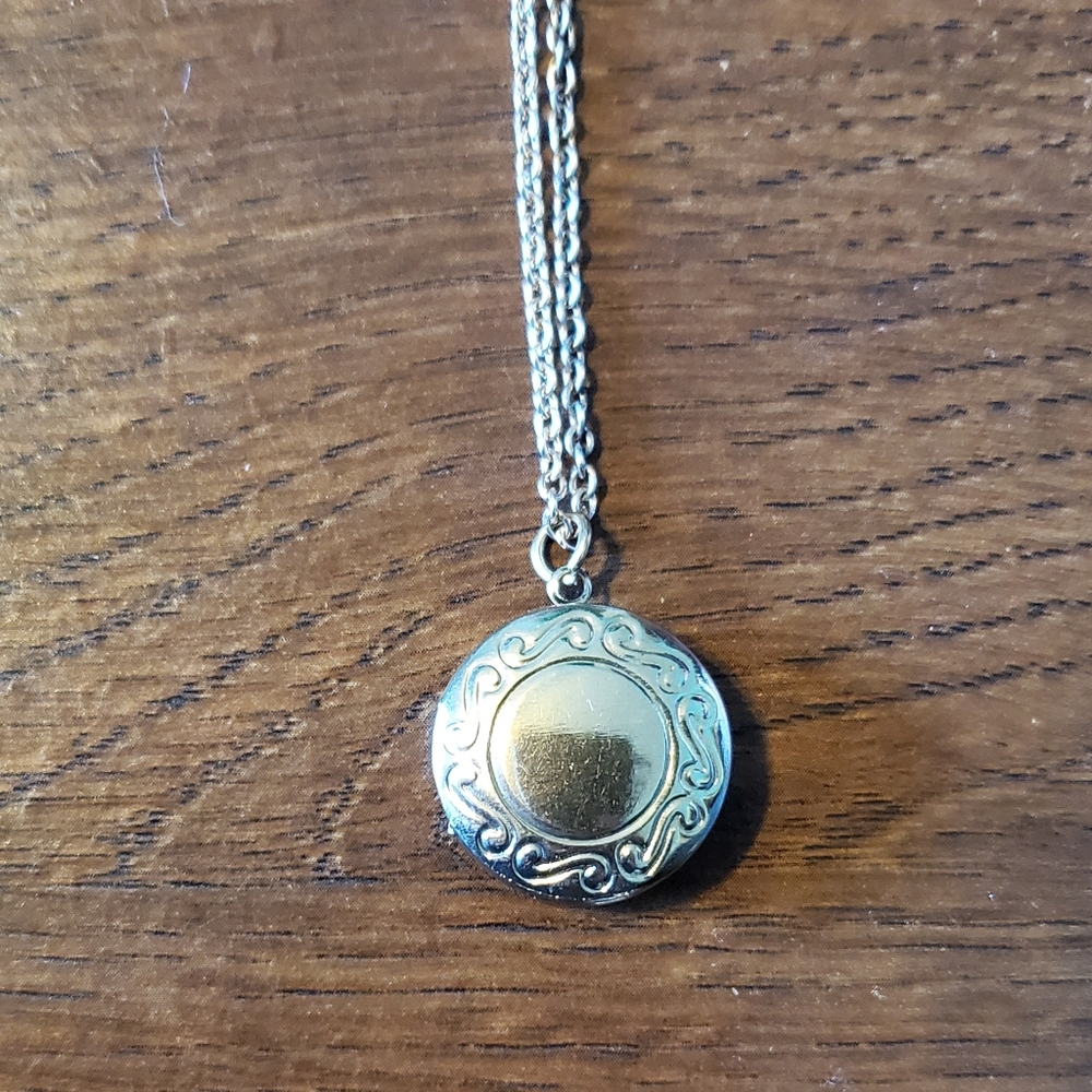 2/$20 Gold Choker Locket